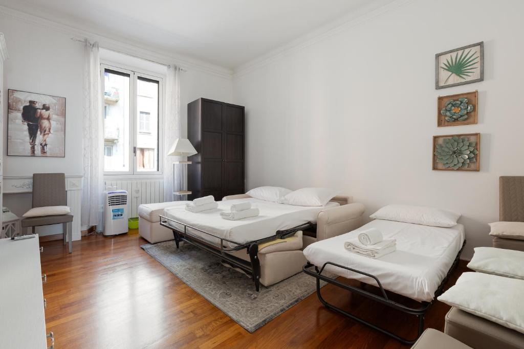 Appartement Roomy X5 - 850 M Far From Famagosta Mm2 Milan